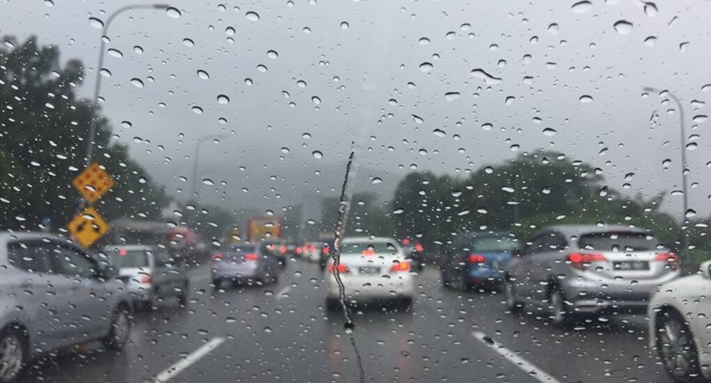 Merawat Mobil Saat Musim Hujan