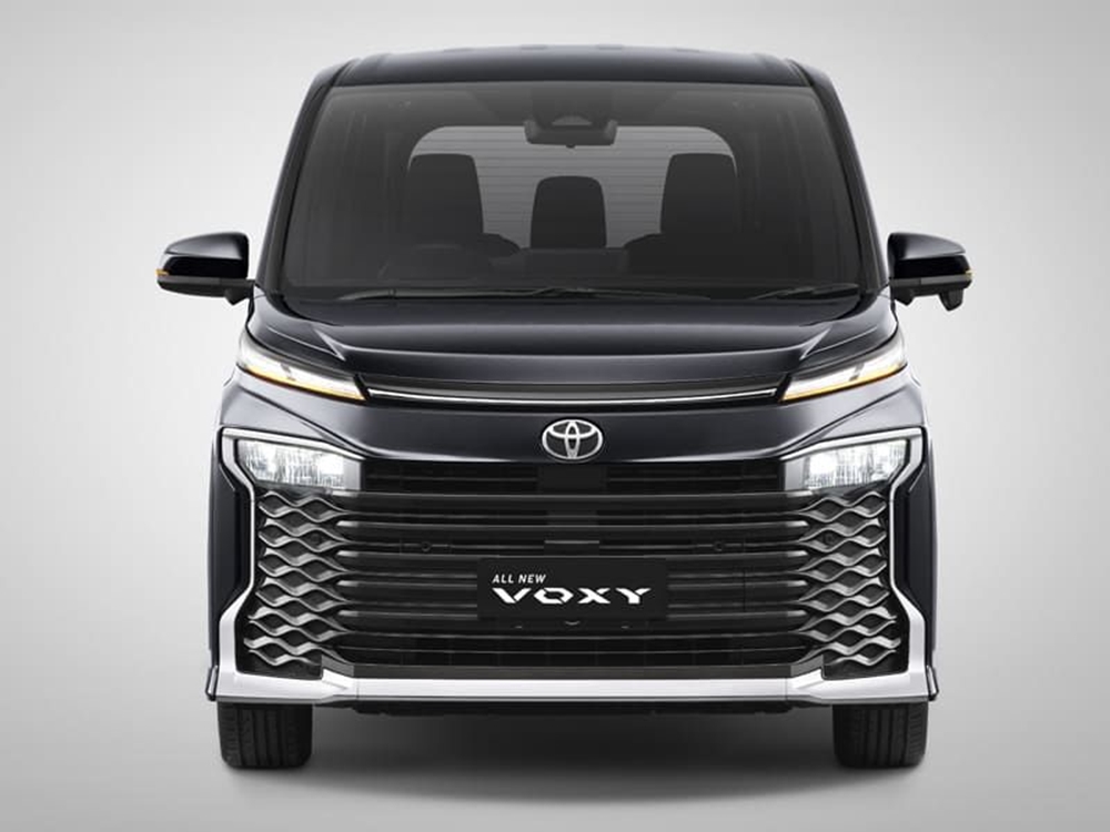 Mobil New Toyota Voxy