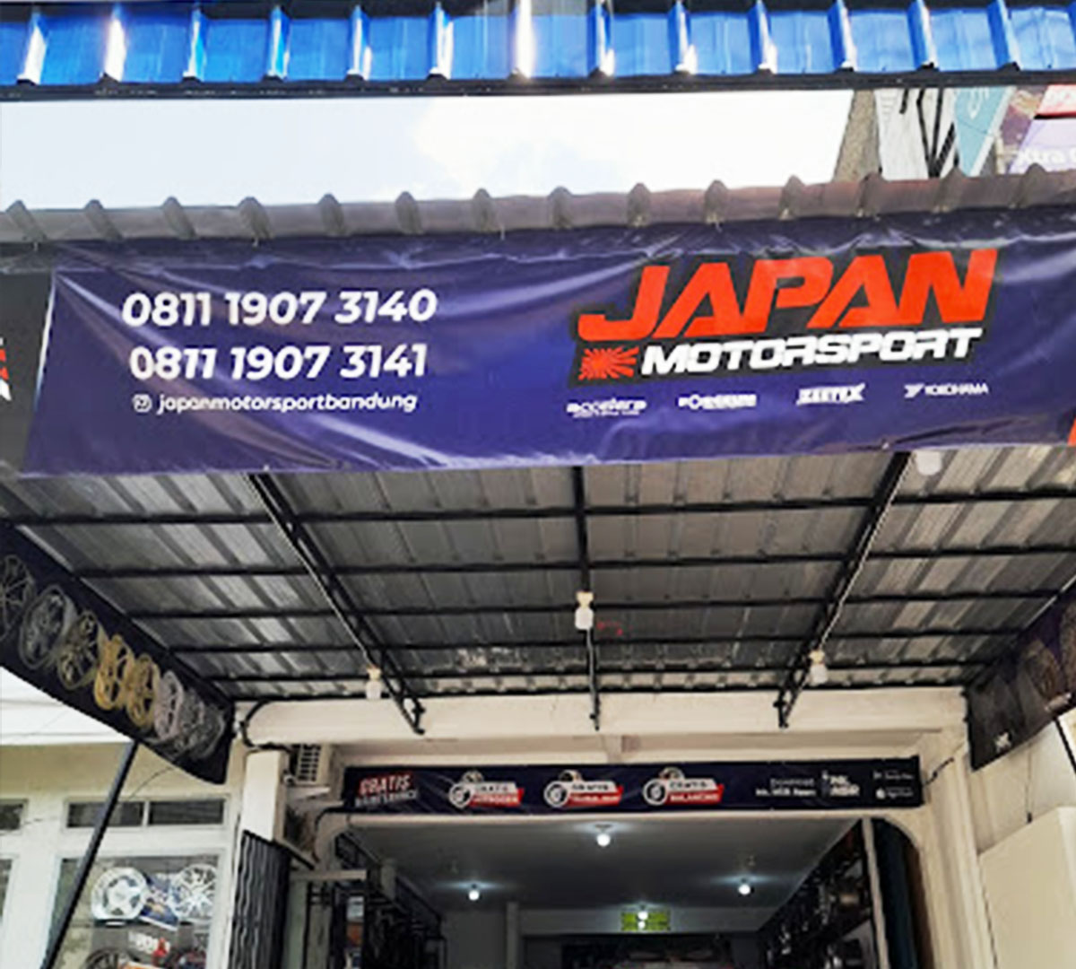 Jl. Raya Cileunyi No.404, RT.01/RW.05, Cileunyi Wetan, Kec. Cileunyi, Kabupaten Bandung, Jawa Barat 40622