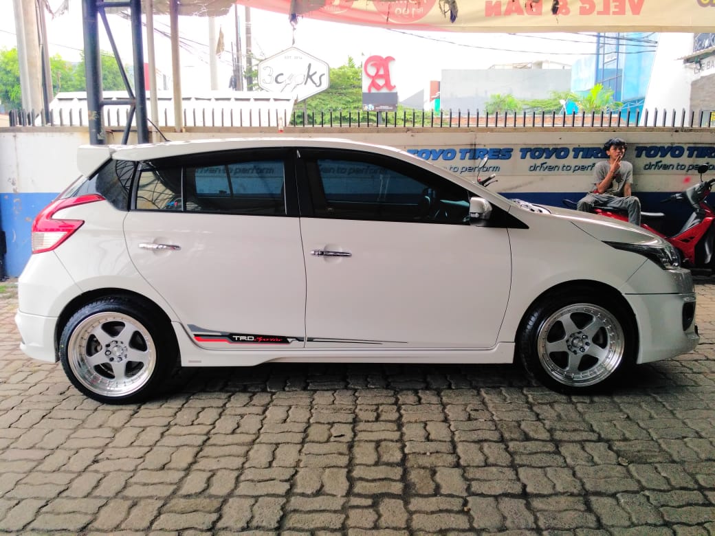 Rekomendasi Velg Mobil Toyota Yaris Sportivo Dengan Velg Hsr Wheels